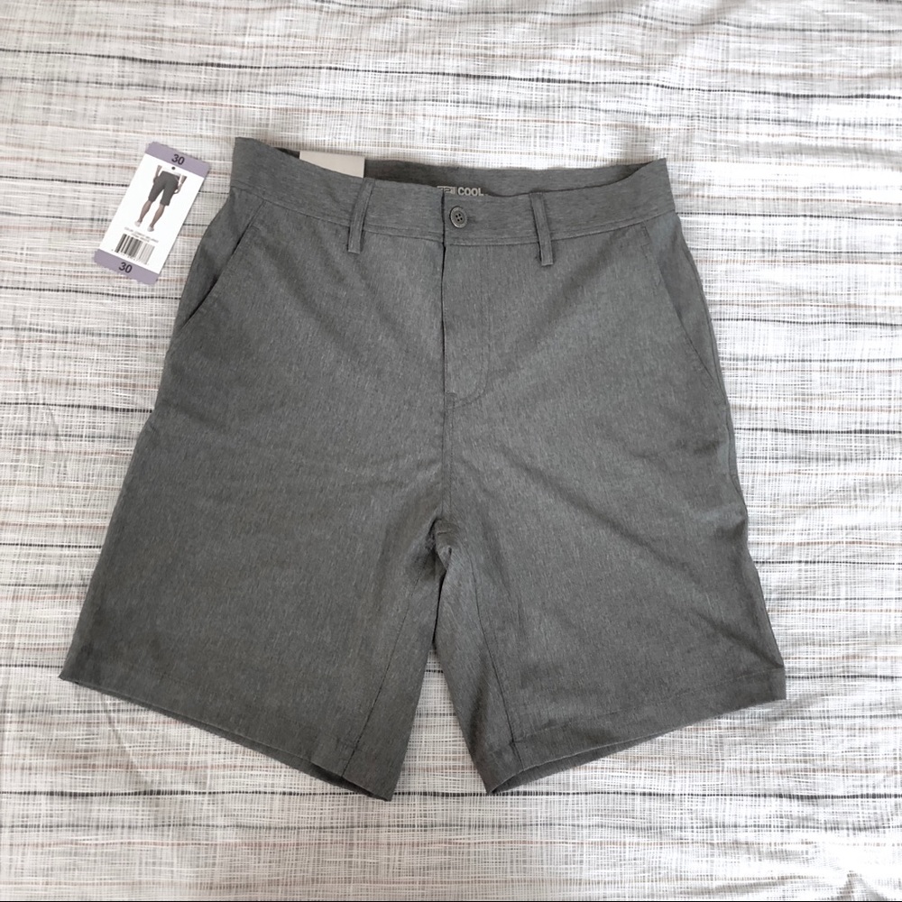 Cool Stretch Performance Shorts 32•